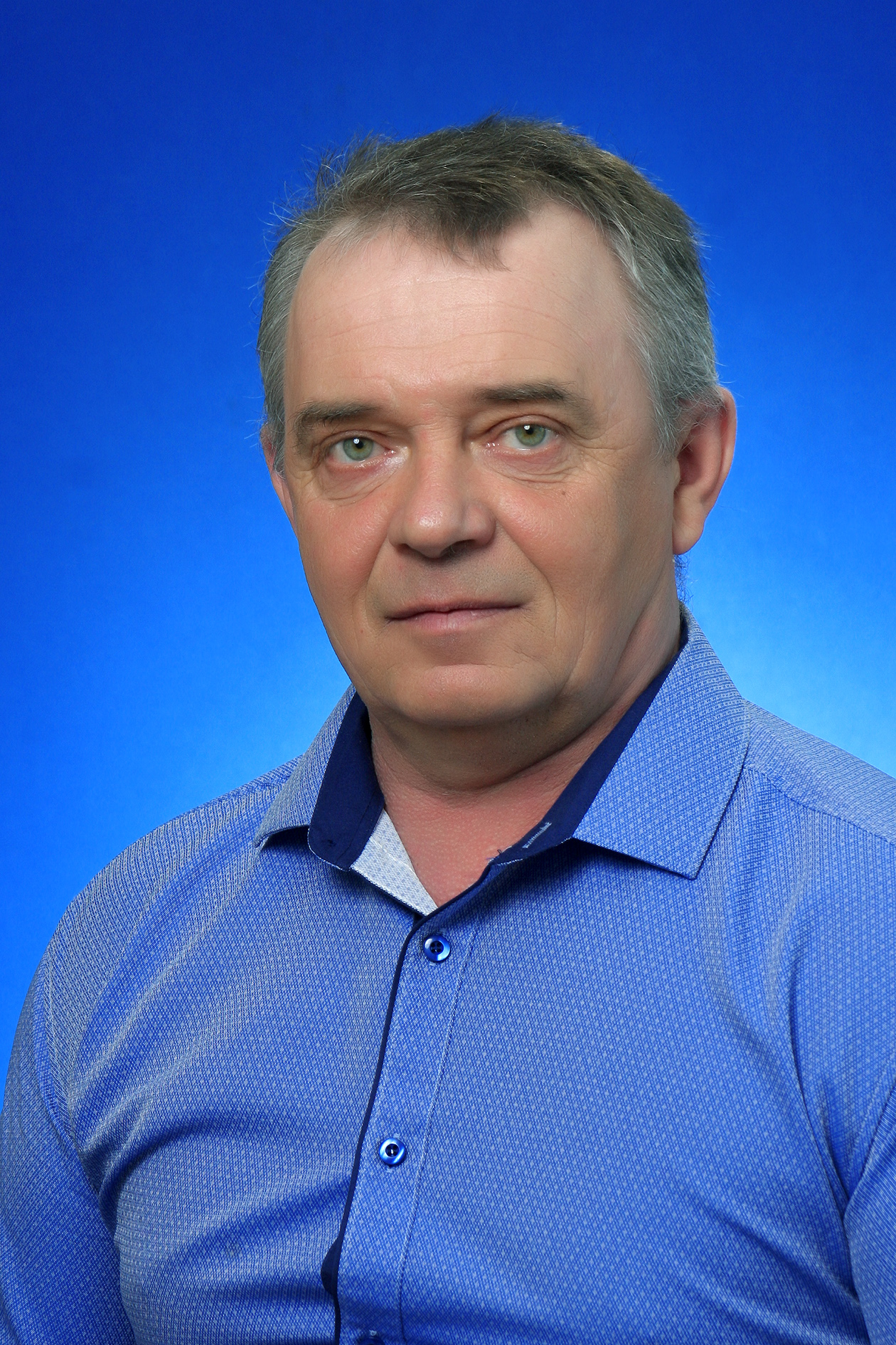 Ведерников  Александр  Юрьевич.
